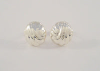 Beautiful, Chic Detailed Vintage Repousse Sterling Silver Fluted Shell Design Stud Pierced Earrings 14.5 x 13mm