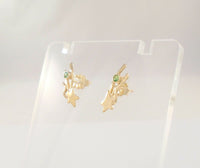 Detailed Signed Vintage 14K Solid Yellow Gold & Vivid Green Faceted Peridot Shooting Falling Star Stud Pierced Earrings
