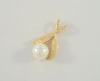 Dainty Detailed Classy Vintage 14K Solid Yellow Gold & 6.35mm Creamy White Pearl Fine Crosshatch Milled Finish Leafy Pendant