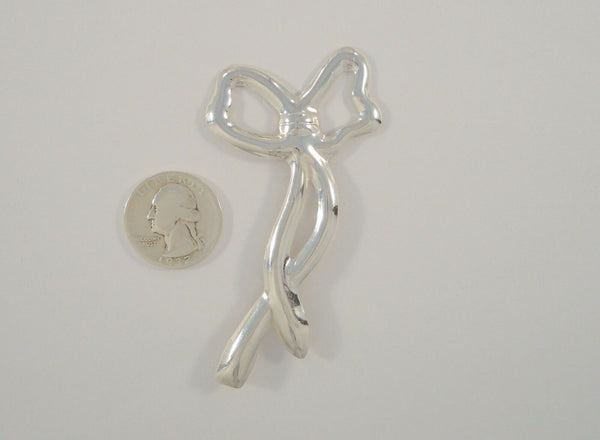 Long Curvy Vintage Sterling Silver Repousse Dimensional Openwork Gift Bow Ribbon Brooch Pin