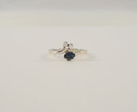 Sparkly Signed Vintage Solid 14K White Gold Oval Blue Sapphire w/ Diamond Accents Ring Curvy Size 5